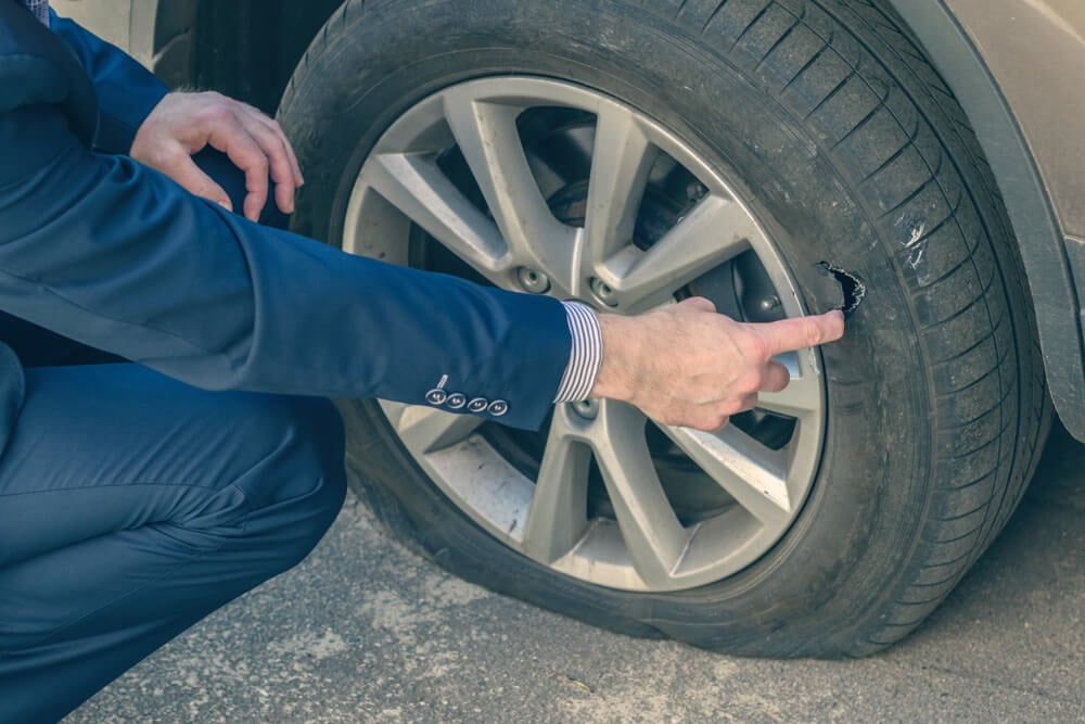 How to Slash Tires